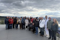 Uczestnicy MSM'25 na wieży widokowej, 