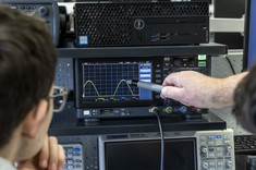 Uczniownie podczas zajęć, 